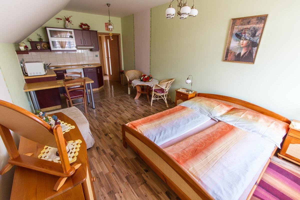 Penzion U Kaplicky Mala Hrastice Zewnętrze zdjęcie